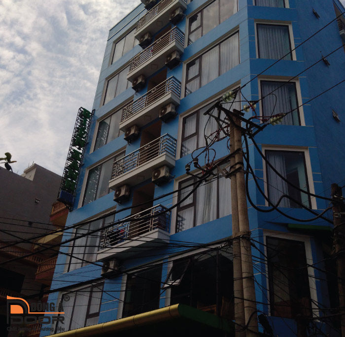 cong trinh khach san bien xanh