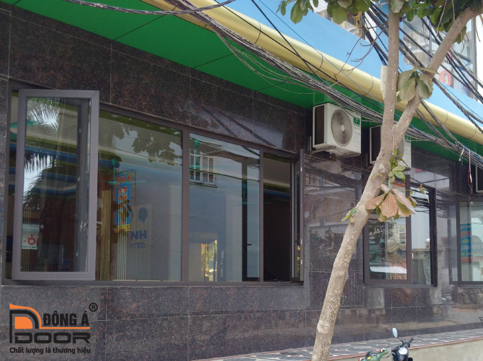 cong trinh khach san bien xanh