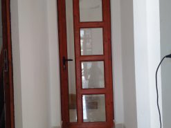 Cua di mo quay 1 canh