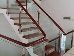 lan can kinh tay vin go