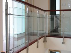 lan can kinh tay vin go