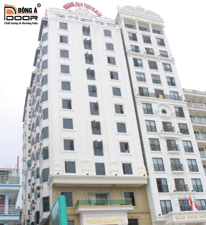 cong trinh khach san trong mai